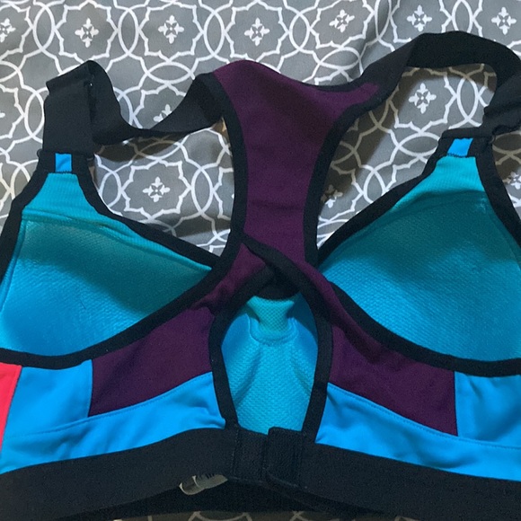 Victoria secret sports bra 💜 - Picture 11 of 11